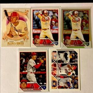 5 Baseball Trading Cards Collection